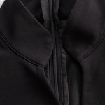 Nora | Vestido Negro con Cinturón y Cuello Mandarin Alba Madrid