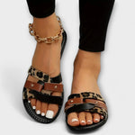 Sandalias de leopardo con tiras cruzadas Alba Madrid