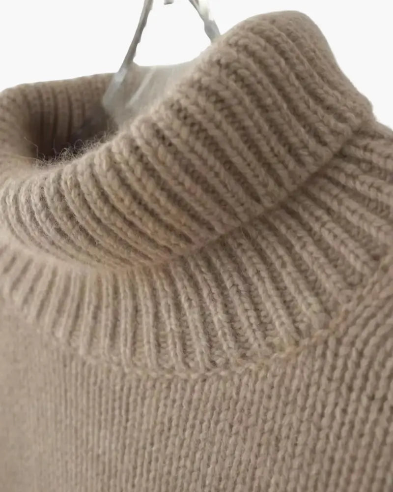 JERSEY SUAVE CON CUELLO ALTO Alba Madrid