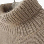 JERSEY SUAVE CON CUELLO ALTO Alba Madrid