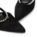 Zapatos de tacón con punta afilada decorados con cristales Alba Madrid