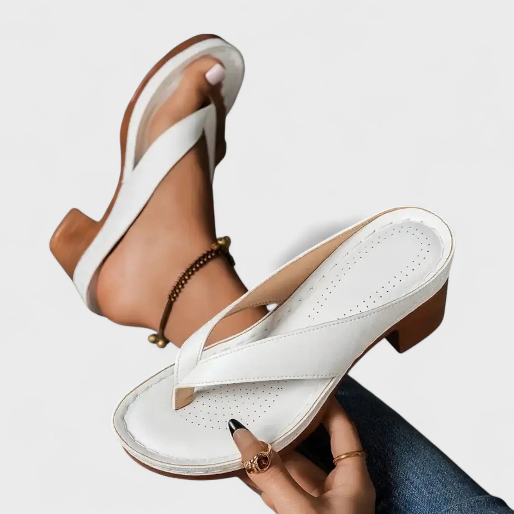 Petra - Zapatillas ortopédicas con tacones Alba Madrid