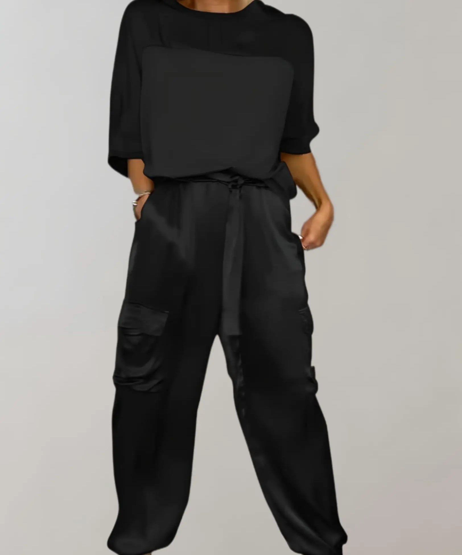Alicia |  Conjunto de Lounge Cargo Suave como la Seda Alba Madrid