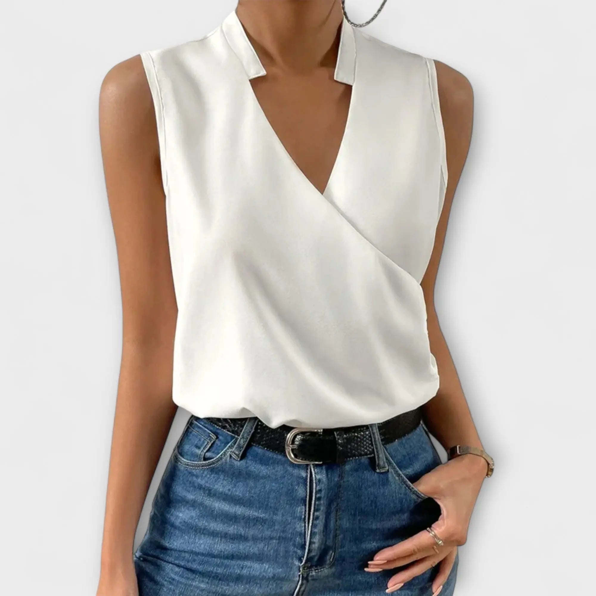 Lucía | Blusa de verano suave con escote en V Alba Madrid