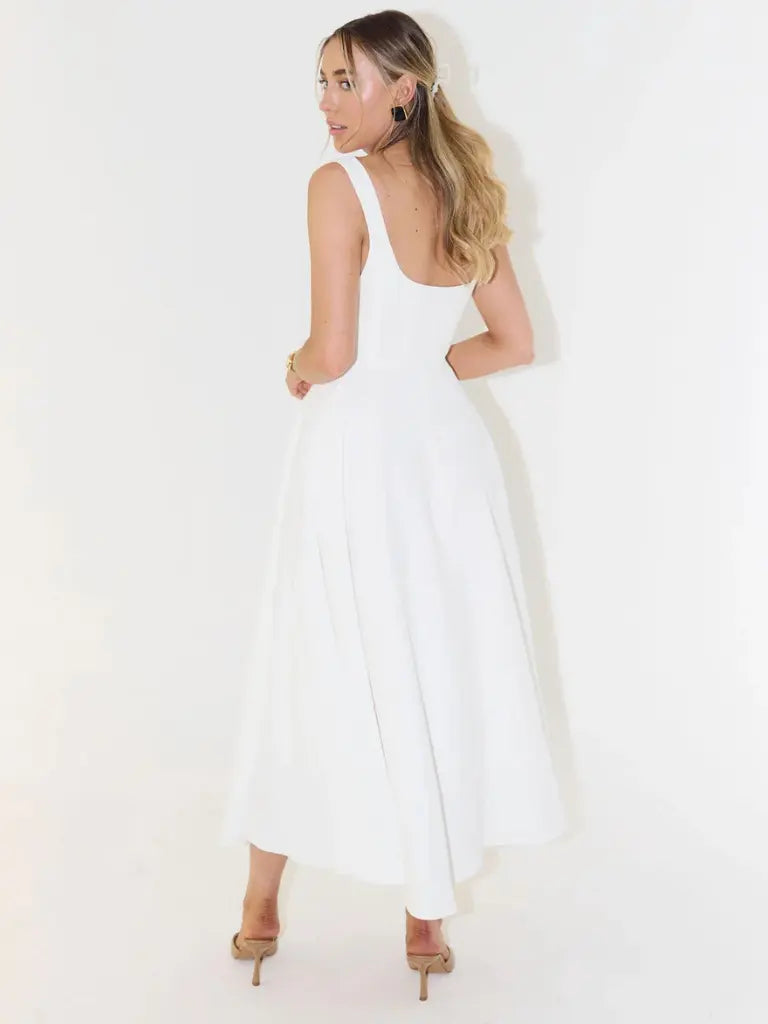 Valeria | Elegancia y Estilo para cada ocasión Alba Madrid