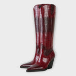 Botas con estampado de cocodrilo y elegante tacón Alba Madrid