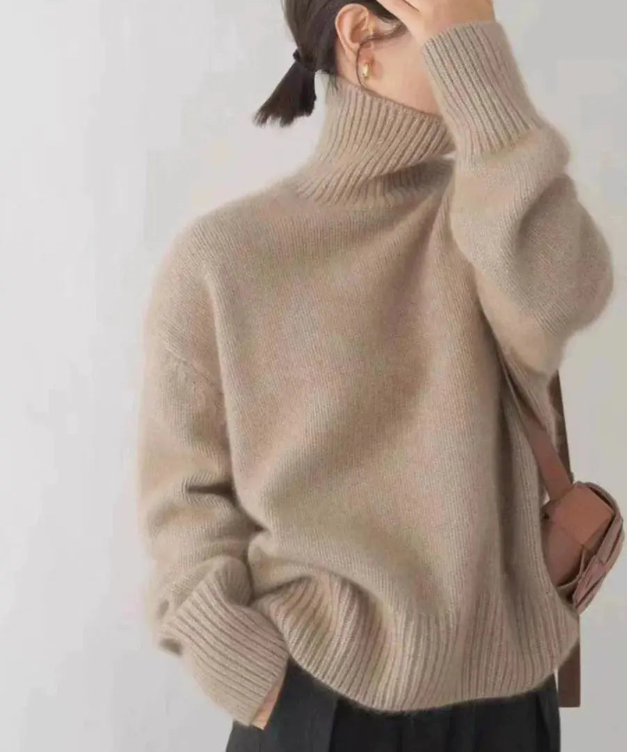 Zoey - Suéter Oversized con Cuello Alto Alba Madrid