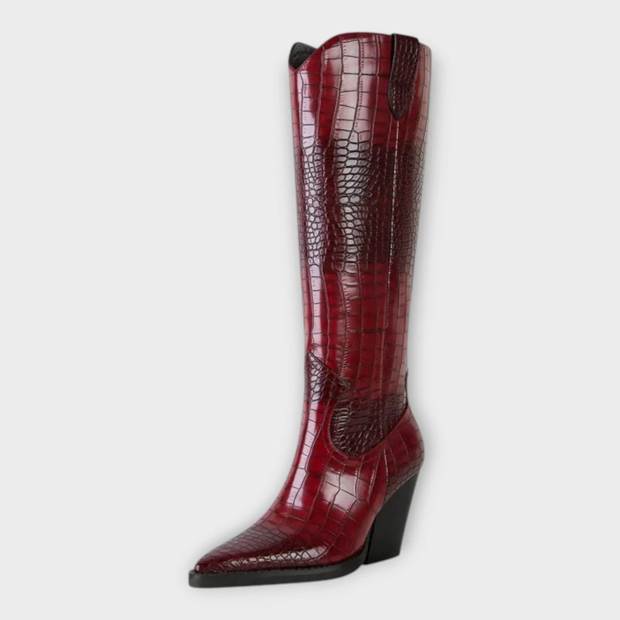 Botas con estampado de cocodrilo y elegante tacón Alba Madrid
