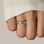 Anillo de Plata Calira con Infinito Torcido Alba Madrid