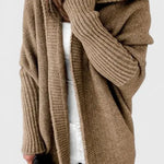 Lovisa Cárdigan de Punto con Capucha Oversized Alba Madrid