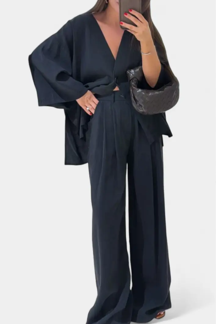 Eli Conjunto Oversize de Top con Cuello en V y Pantalón Recto Alba Madrid