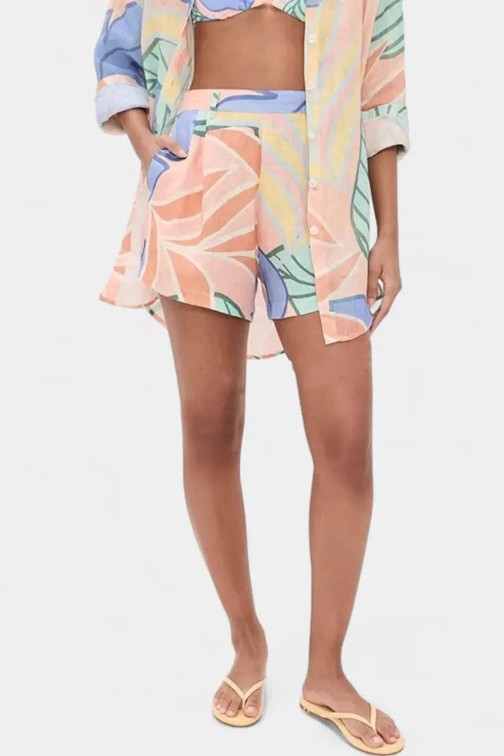 Lumina Conjunto Tropical con Camisa Holgada y Shorts de Cintura Alta Alba Madrid