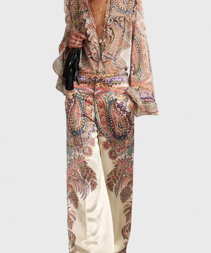 Finely Conjunto con Blusa de Volantes y Estampado Vintage Paisley Alba Madrid