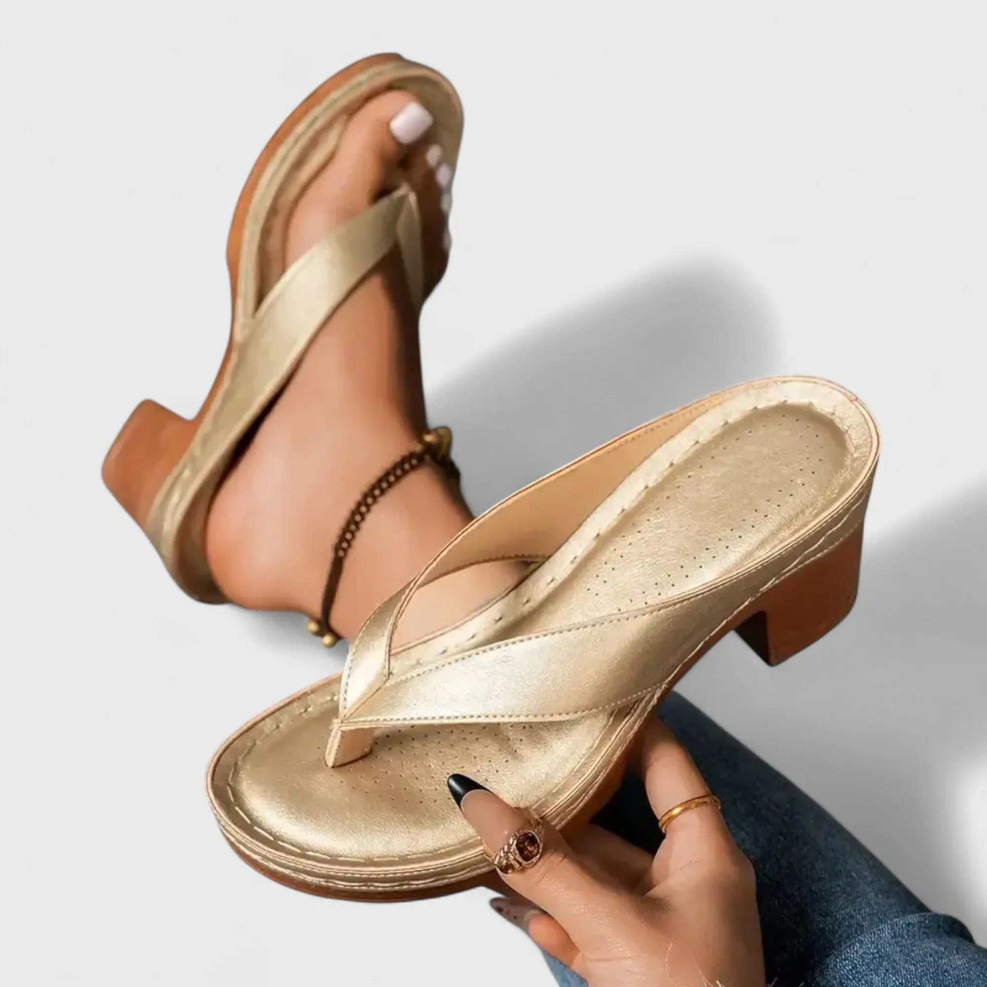 Petra - Zapatillas ortopédicas con tacones Alba Madrid