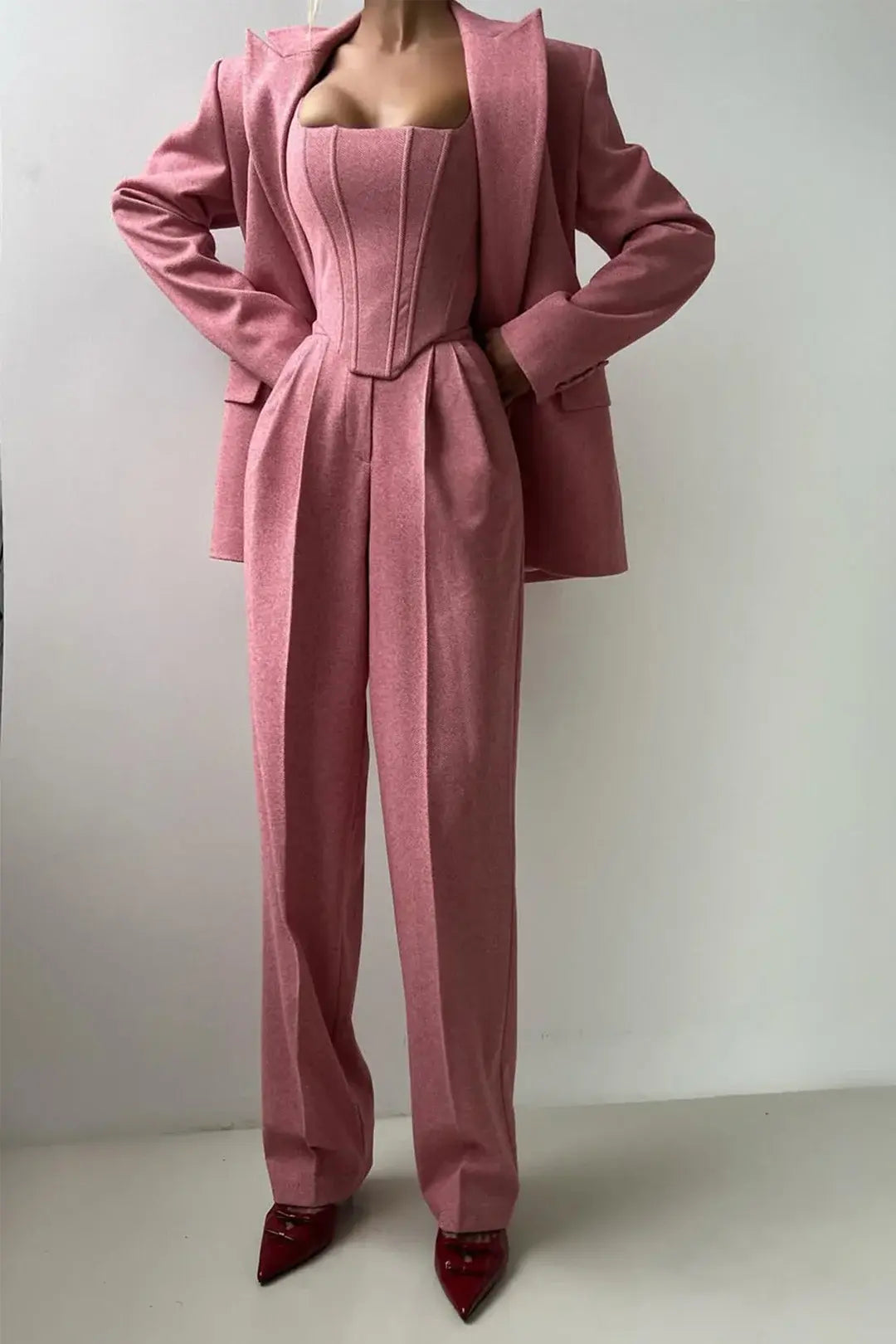 Dolce - Conjunto de Tres Piezas con Blazer de Doble Botonadura Alba Madrid