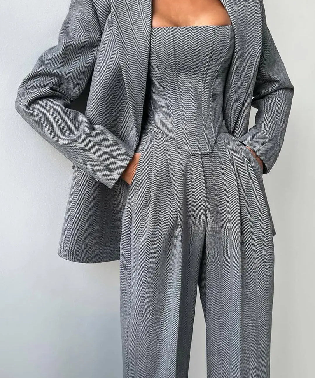 Dolce - Conjunto de Tres Piezas con Blazer de Doble Botonadura Alba Madrid