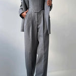 Dolce - Conjunto de Tres Piezas con Blazer de Doble Botonadura Alba Madrid