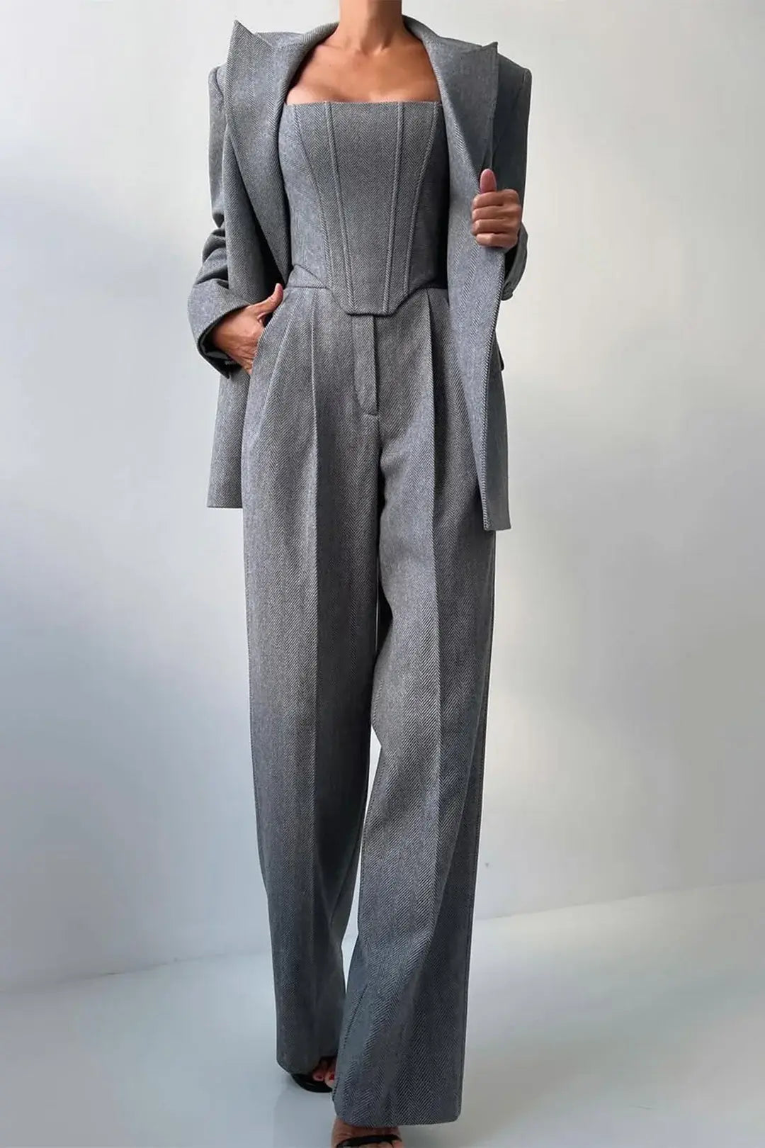 Dolce - Conjunto de Tres Piezas con Blazer de Doble Botonadura Alba Madrid