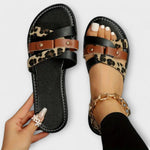 Silvia - Sandalias de leopardo con tiras cruzadas Alba Madrid