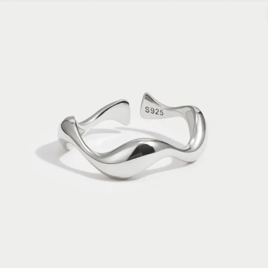 Anillo de olas plateado Alba Madrid