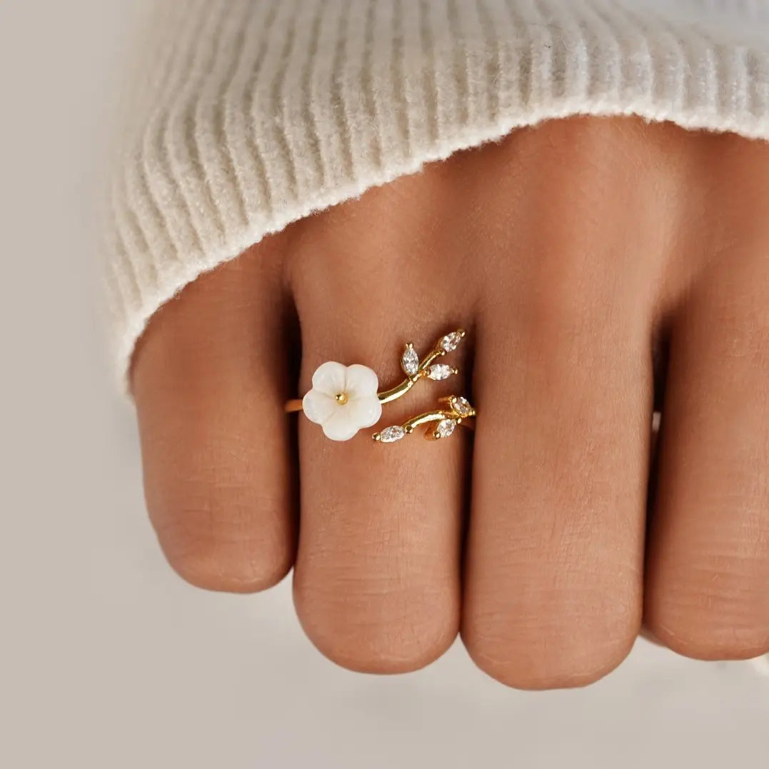 Estela - Anillo de Flores Blancas Alba Madrid