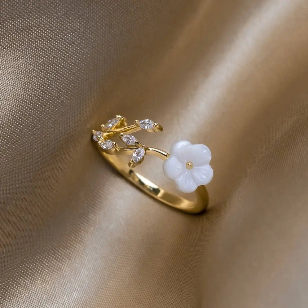 Estela - Anillo de Flores Blancas Alba Madrid