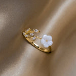Estela - Anillo de Flores Blancas Alba Madrid